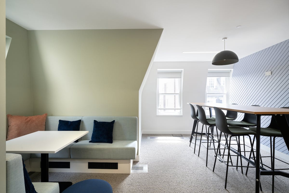 38 Jermyn Street, Suite B