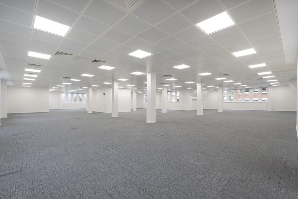 100 Hammersmith Road, North