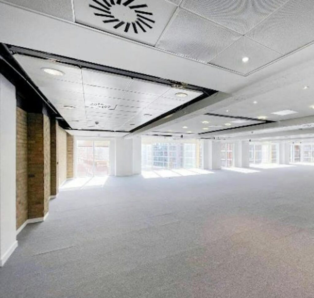 100 Hammersmith Road, North