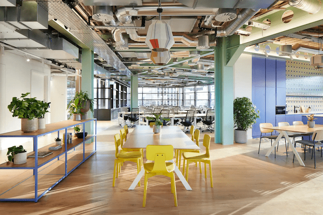 Exploring the Differences Between Co-Working & Serviced Offices