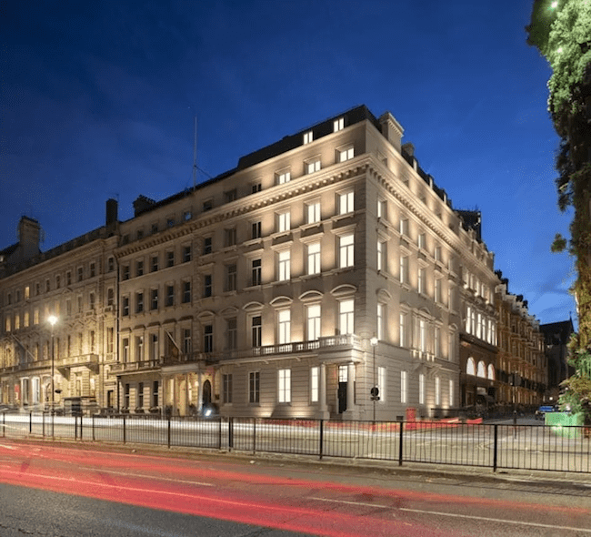How much is a serviced office in Mayfair?